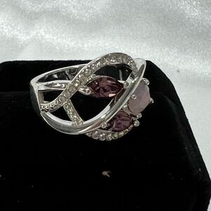 SWAROVSKI ELEMENTS Elegant Silver and Purple Crystal Women's Ring sz 8